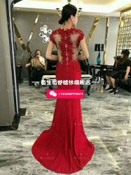 -觅白婚纱礼服馆