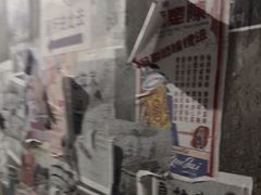 -荒岛实景沉浸密室(江汉路1店)