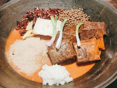 -四小区火锅·巷子里的重庆火锅(花照壁店)