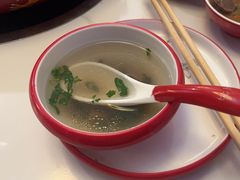 -毛辣果·贵州红酸汤牛肉火锅(西单店)