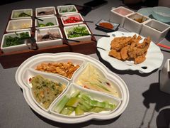 -左庭右院鲜牛肉火锅黑金店(陆家嘴中心店)
