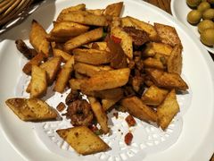 风味馕炒肉-阿罗新疆菜(人民广场店)