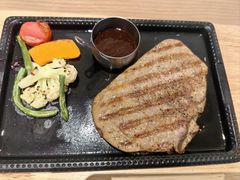 -必胜客(WOW中心城店)