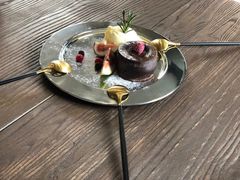 -ZING COFFEE 镜咖啡