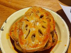 -爆炸头阿姨小四川正宗川味小吃(无任何分店)