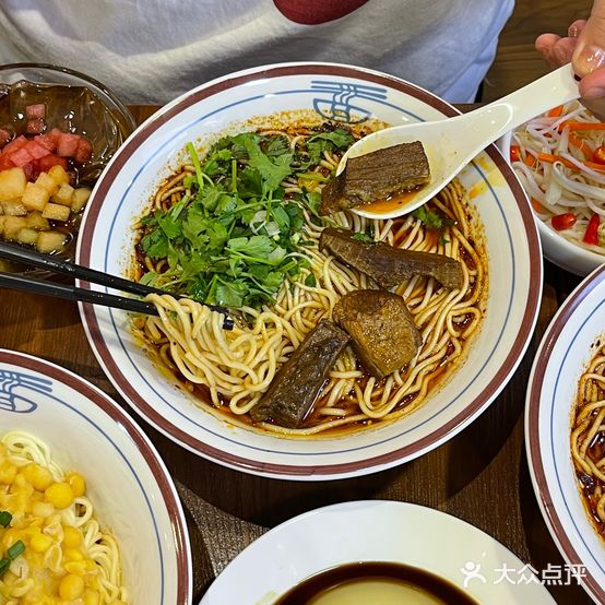 山加山重庆牛肉面(水岸城店)