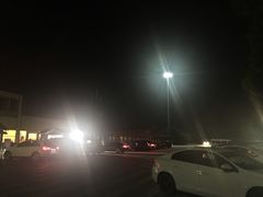 -平望服务区·停车场