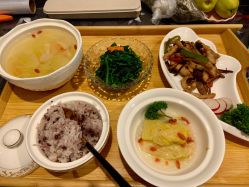 -卓玥国际月子会所(罗山路店)