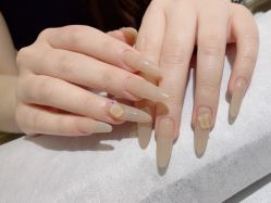-艾珂·美甲美睫