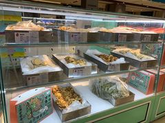 面包甜点陈列柜-上海哈尔滨食品厂(合生汇店)