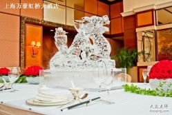 2012龙年年夜饭套系冰雕-上海万豪虹桥大酒店·宴会厅