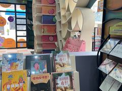 -钟书阁(松江泰晤士小镇店)