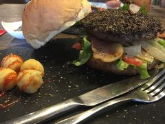 -HIGH FIVE哈福手工汉堡(桂林路店)