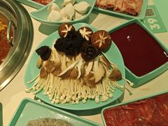 -季季红火锅(柳州城中万达二店)