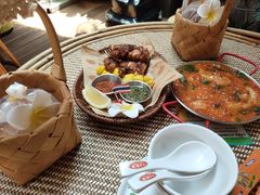 -小小集渔·泰式大排档(太古里香槟店)