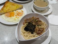 -香港新发烧腊茶餐厅(书城店)
