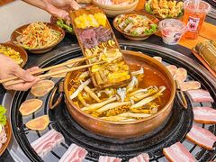 -阿山卓·野生菌火锅·纳西火塘烤肉