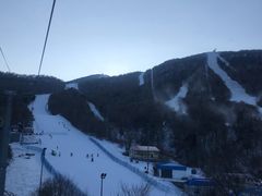 -亚布力新体委滑雪场
