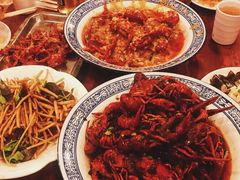-郑东靓靓虾馆·金牌油焖大虾(天泽街店)