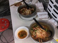 -铁锅哥米线