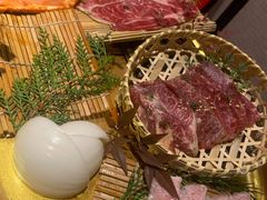 -山川小町·极番烧肉(新地假日广场店)