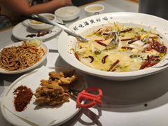-江渔儿酸菜鱼(万科东荟城店)