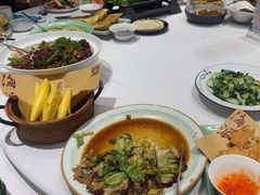 -海派美食·家宴海鲜青岛菜·石锅鲽鱼头(东方城店)