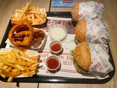 -The Habit Burger Grill 哈比特汉堡(复兴soho店)