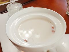-燕庭·纯燕窝·甜品下午茶(南京西路店)