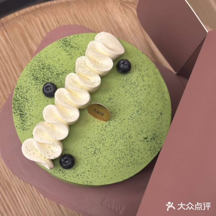 把春天的绿意捧在手心，生日仪式感拉满了！