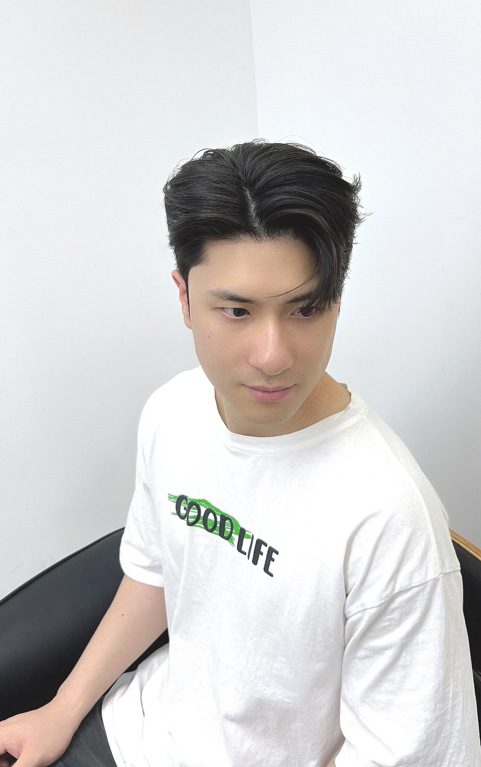 这发型就像是为时尚青年量身打造的