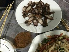 -曼听小寨岩香宰傣家美食城(勐海路店)