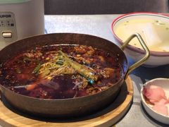 -有红鸡毛店·川菜(建设路店)