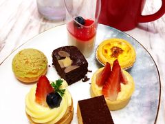 甜点拼盘-温德姆至尊酒店·璇全日餐厅