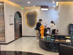 -TOP HAIR SALON