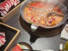 -湊湊火锅·茶憩(杭州湖滨银泰in77店)