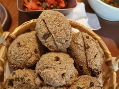 -包整·丝娃娃(一览甲秀楼风景店)