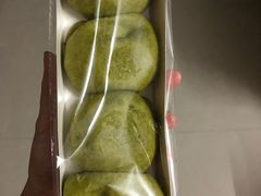 -蓝小轩蛋糕·面包(趣春店)