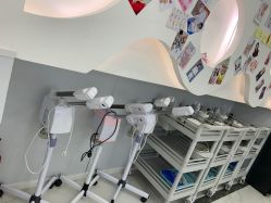 -蕾特恩专业祛痘·皮肤管理