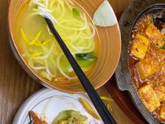 -云海肴·汽锅鸡·云南菜(天山百盛优客店)