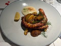 炭烤章鱼腿-LESCEDARS  Bistro香柏树(外滩店)