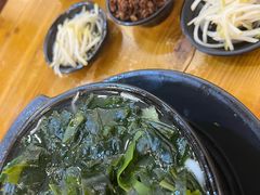 -丽虹云南过桥米线(兴工街店)