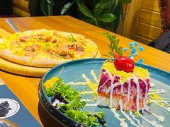 皇后沙拉-米德维奇俄式西餐厅(西六道街店)