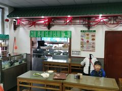 大堂-护国寺小吃(东四店)