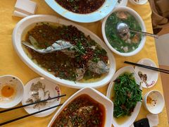 -胖大姐黄辣丁鱼庄(新津店)