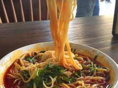 素面-小潘牛肉拉面馆