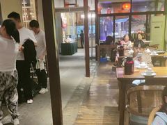 -湘力力小院·鱼汤泡饭(枫林路店)