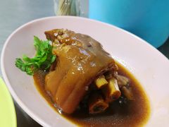 -Kha Mu Charoensang(Silom)