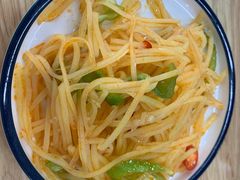 酸辣土豆丝-伊鼎牛肉面(潍坊路店)