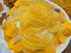 芒果芋圆牛奶绵绵冰-水牛奶皇后糖水铺(深圳总店)